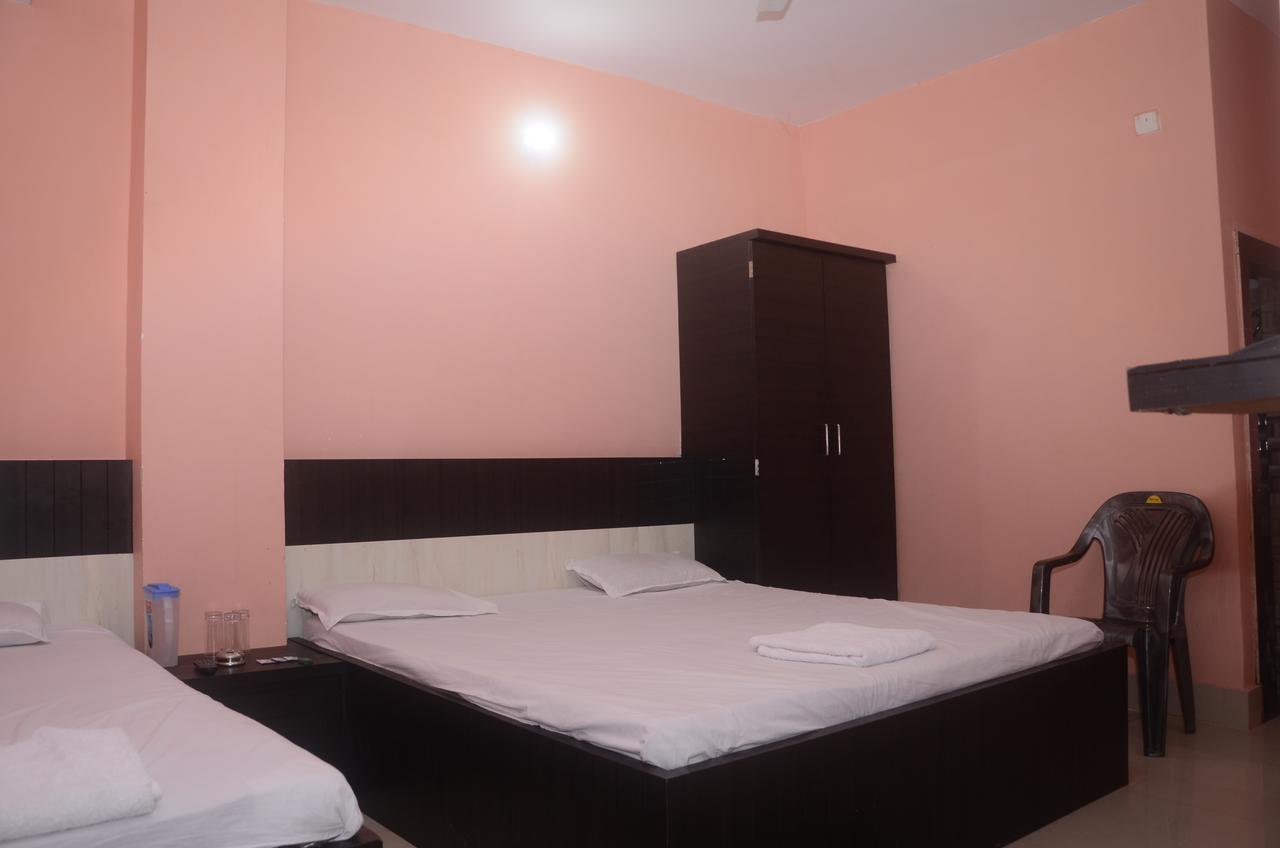 דאוגהאר Hotel Sharda Inn מראה חיצוני תמונה